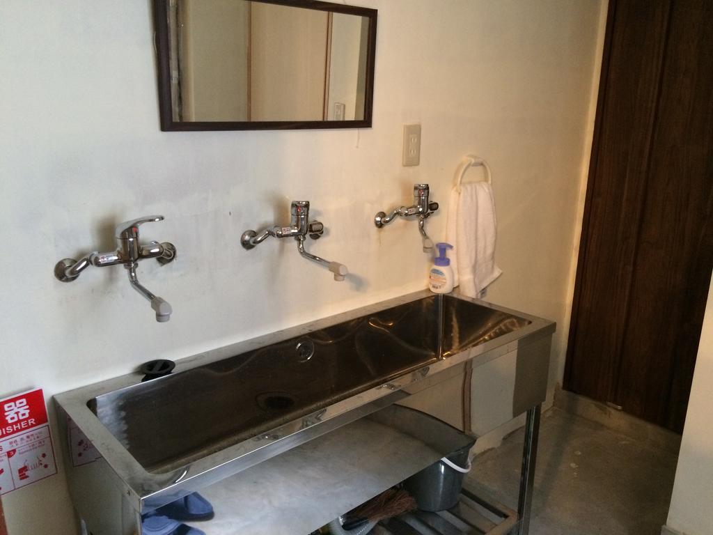 Guesthouse Sunanoshiro Osaka Exteriör bild